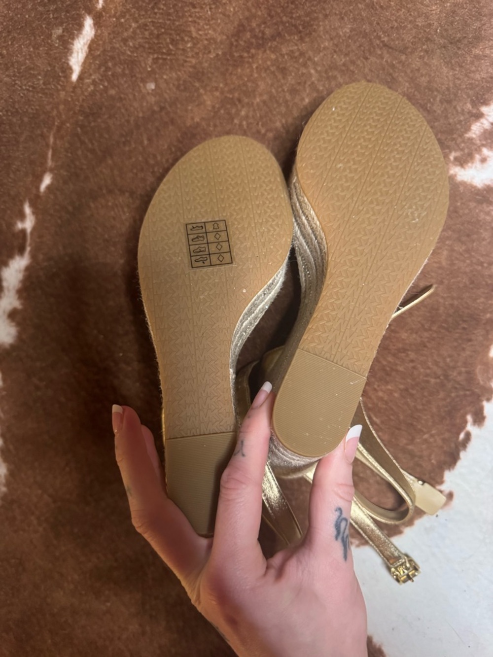 NEW Michael Kors Metallic Gold Espadrille Wedge Sandals with Ankle Strap 9.5 - Picture 4 of 4